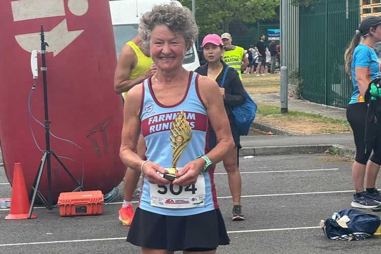 Linda Tyler with her trophy at Lordshill