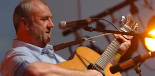 Folk legend Bob Fox returns to Grayshott for one-night concert