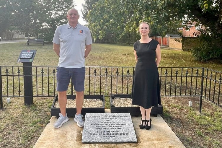 Town Mayor Cllr Catherine Clark pictured with Gary of Jigsaw Construction.