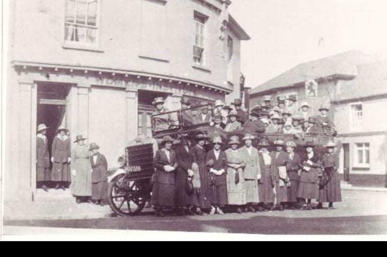 The original Petersfield WI photograph.
