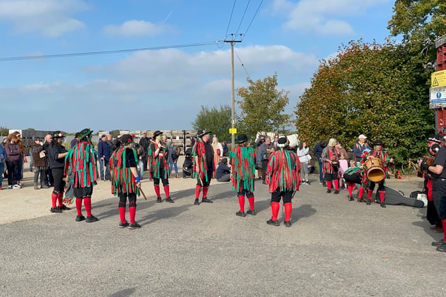 WATCH: The core a-peel of Blackmoor's Apple Tasting Day.
