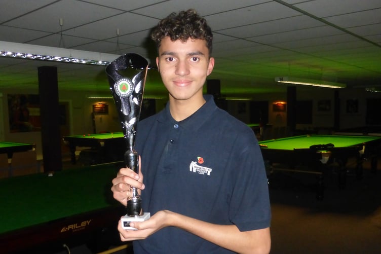 Bordon's Lewis Harris clinched victory in the third leg of the Cuestars under-21 Bronze Tour in Reading (Photo: Tim Dunkley)