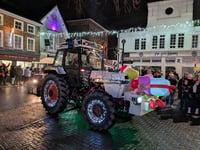 Merry motorcade cheered on by thousands around East Hants and Sussex