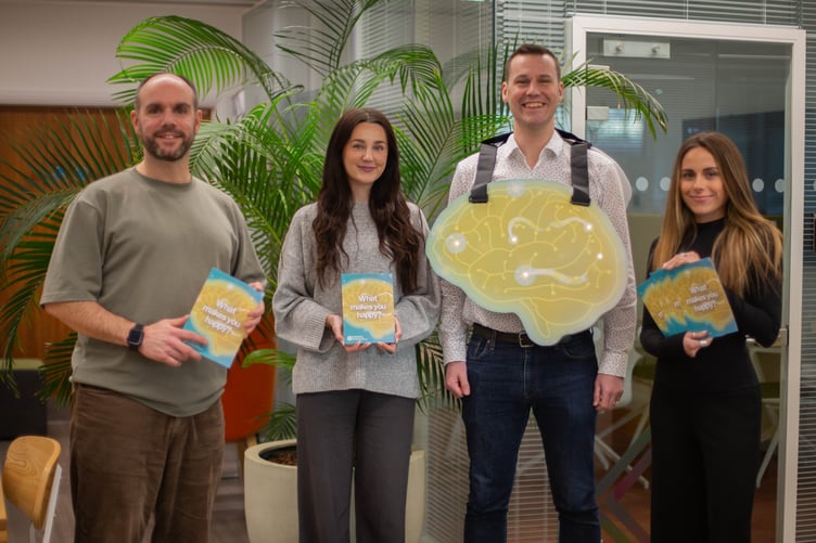 Representatives of the South East Smokefree Alliance are encouraging smokers to quit.