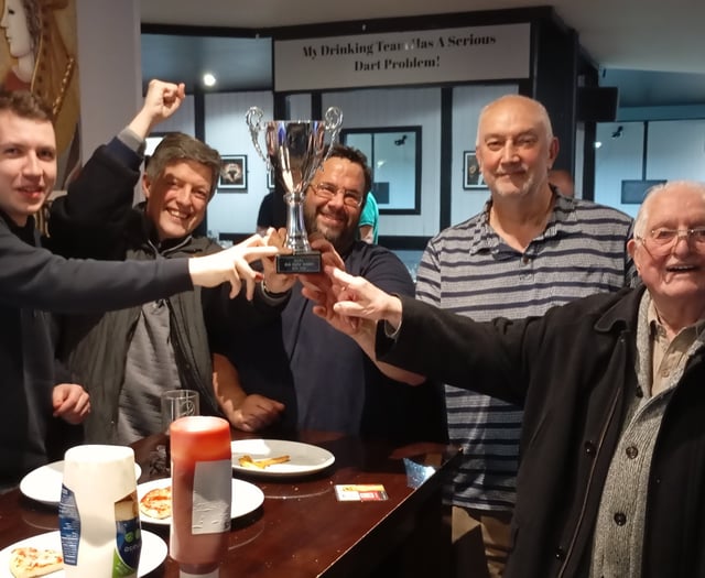 Liss RBL A lead Farnham Snooker League at halfway point