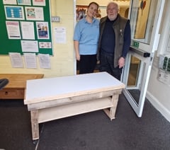 Bordon Men's Shed makes class gesture to local schools