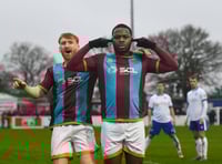 Obi's late winner fires Farnham Town to victory at Yate