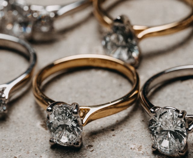 Farnham jeweller shortlisted for national award