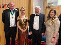 Mayor serves up gin and cream teas for charity