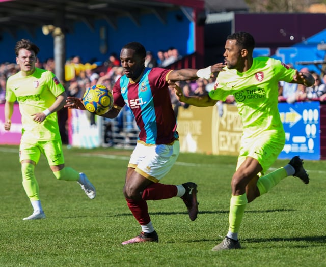 Farnham Town left-back Brandon Mason signs new one-year contract