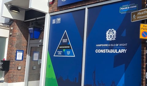 Fake police officer tried to dupe Petersfield residents