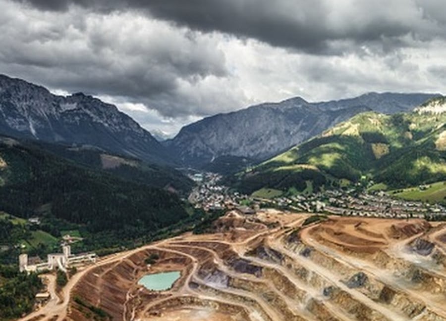 Quarry extension bid after delays slow sand output