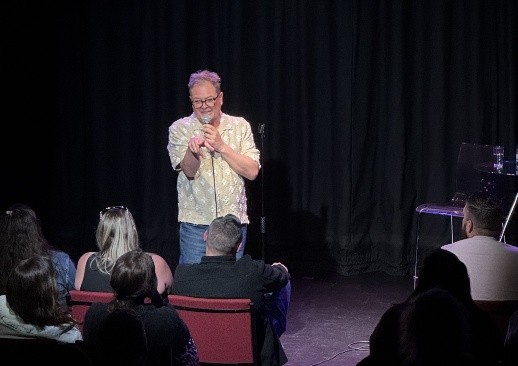 Alan Carr perform at Phoenix Theatre