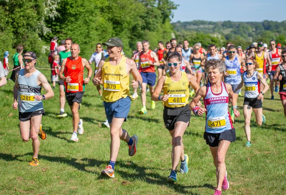Alton ten-mile race hits milestone as record numbers sign up