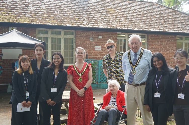 The organisers of the Whitehill & Bordon Carnival Fundraiser and local dignitaries