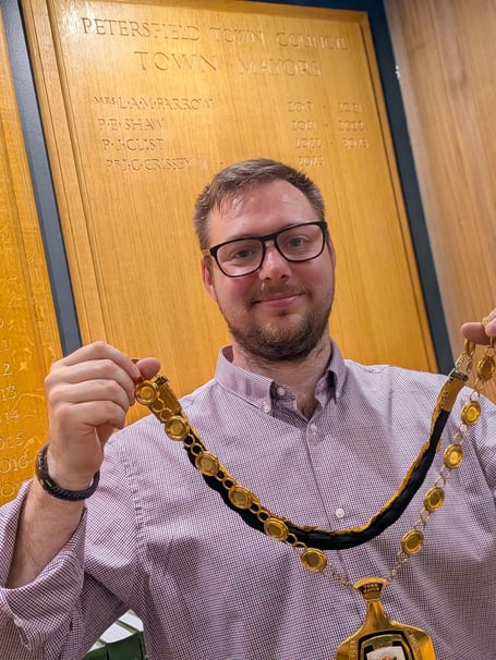 Chris Paige Mayoral chains Petersfield