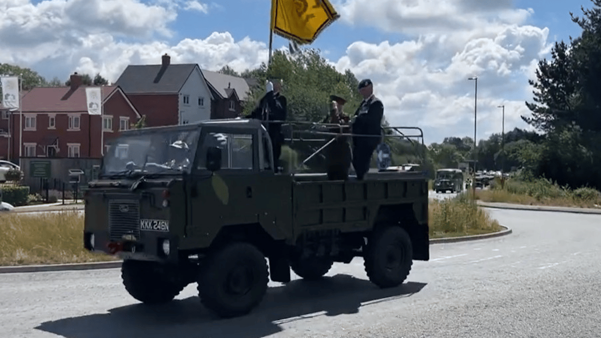 Alton man to carry Royal Hampshire Regimental Standard in convoy