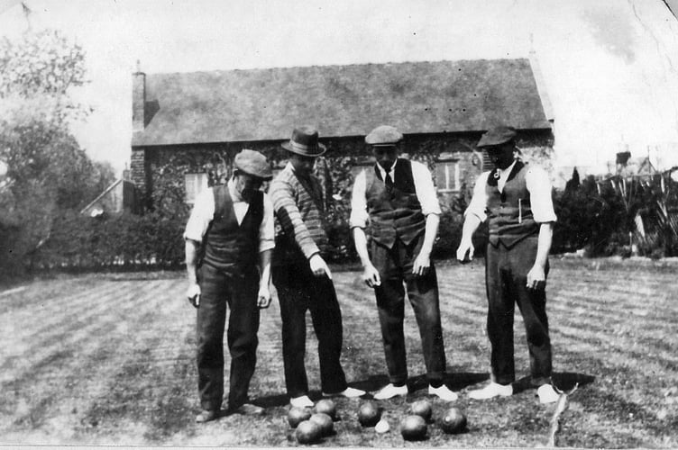 Badshot Lea Bowlers Peeps Past