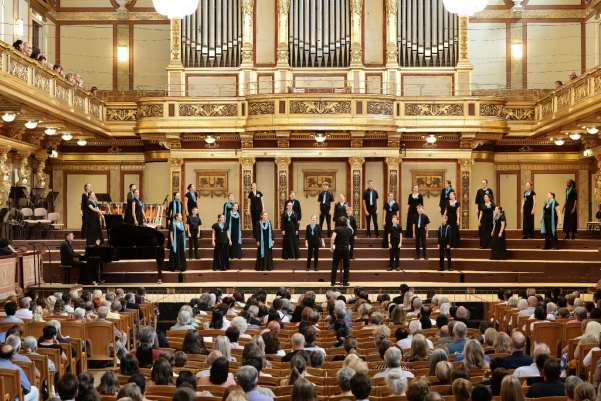 Farnham Youth Choir Triumphs in Vienna, Winning Top Honour at the World Peace Choral Festival