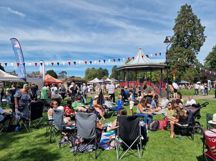Alton FlavourFest 2025, Public Gardens, Alton.