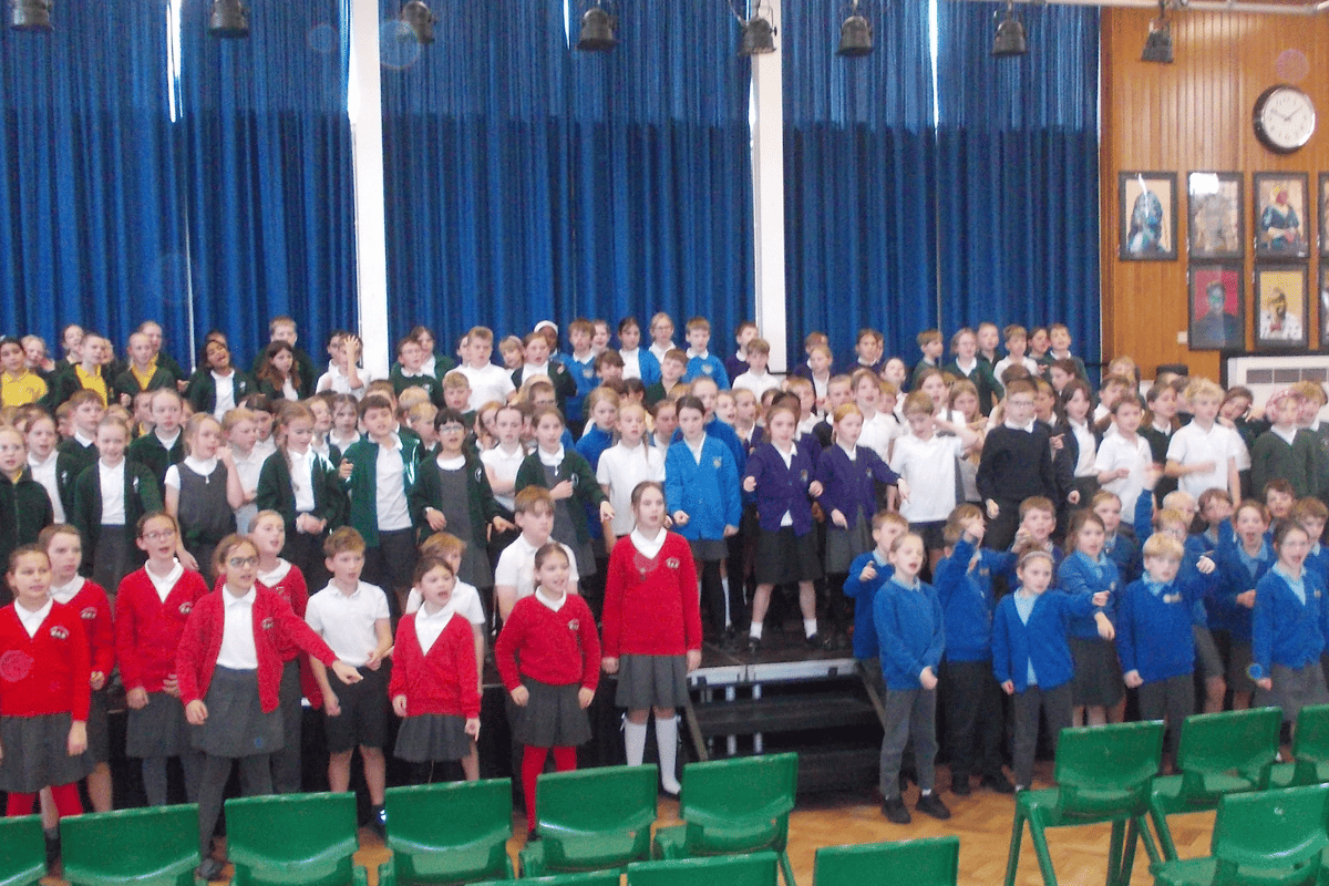 Record 277 children raise the roof at Alton’s Big Sing 2026