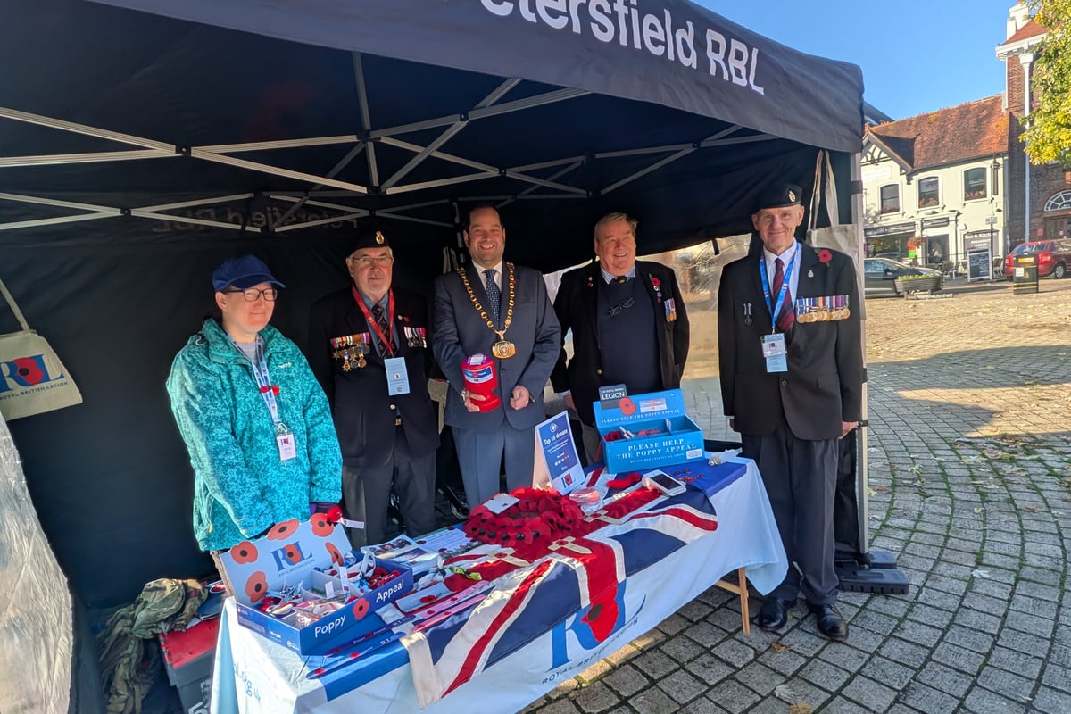 Petersfield mayor launches town's Poppy Appeal